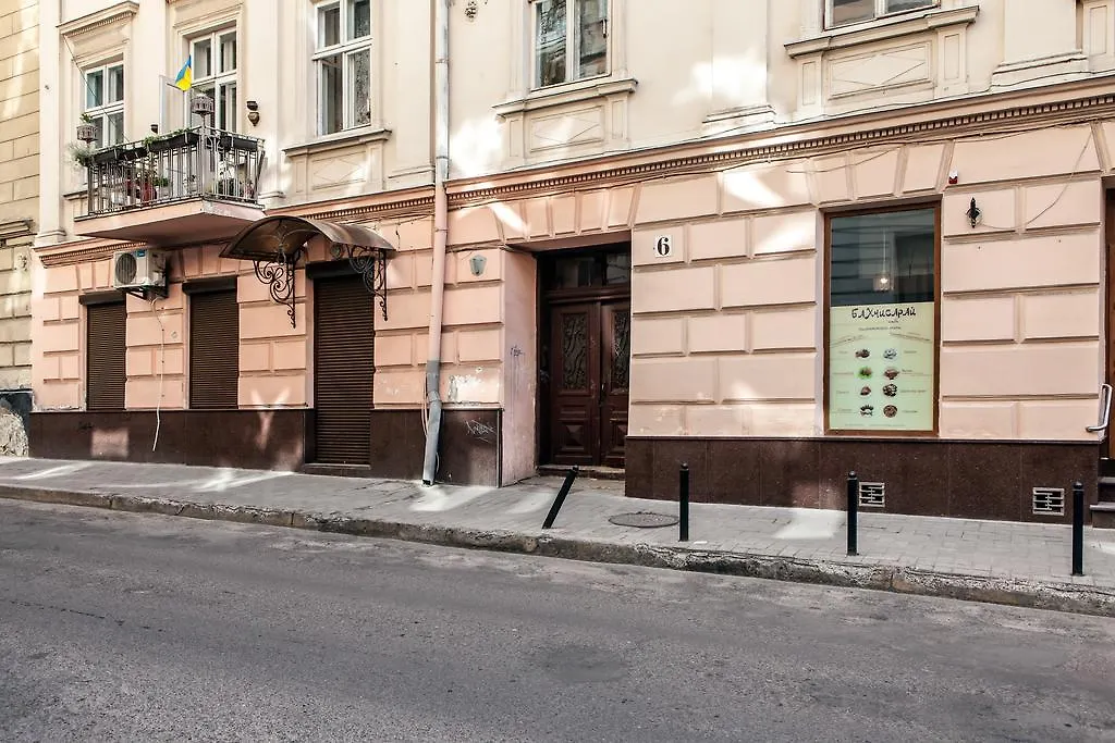 Modern 2Br Apartment In Central Lviv