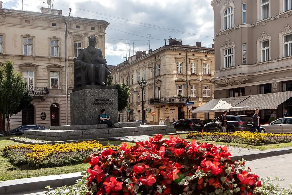 Modern 2Br Apartment In Central Lviv 0*,