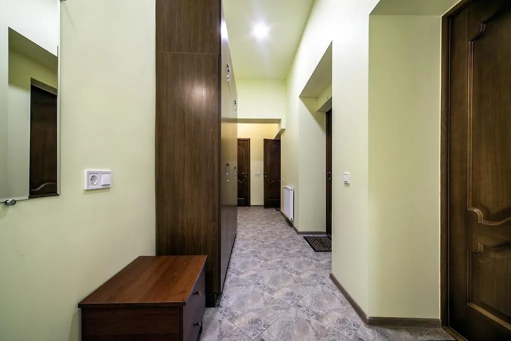 Modern 2Br Apartment In Central Львов Украина