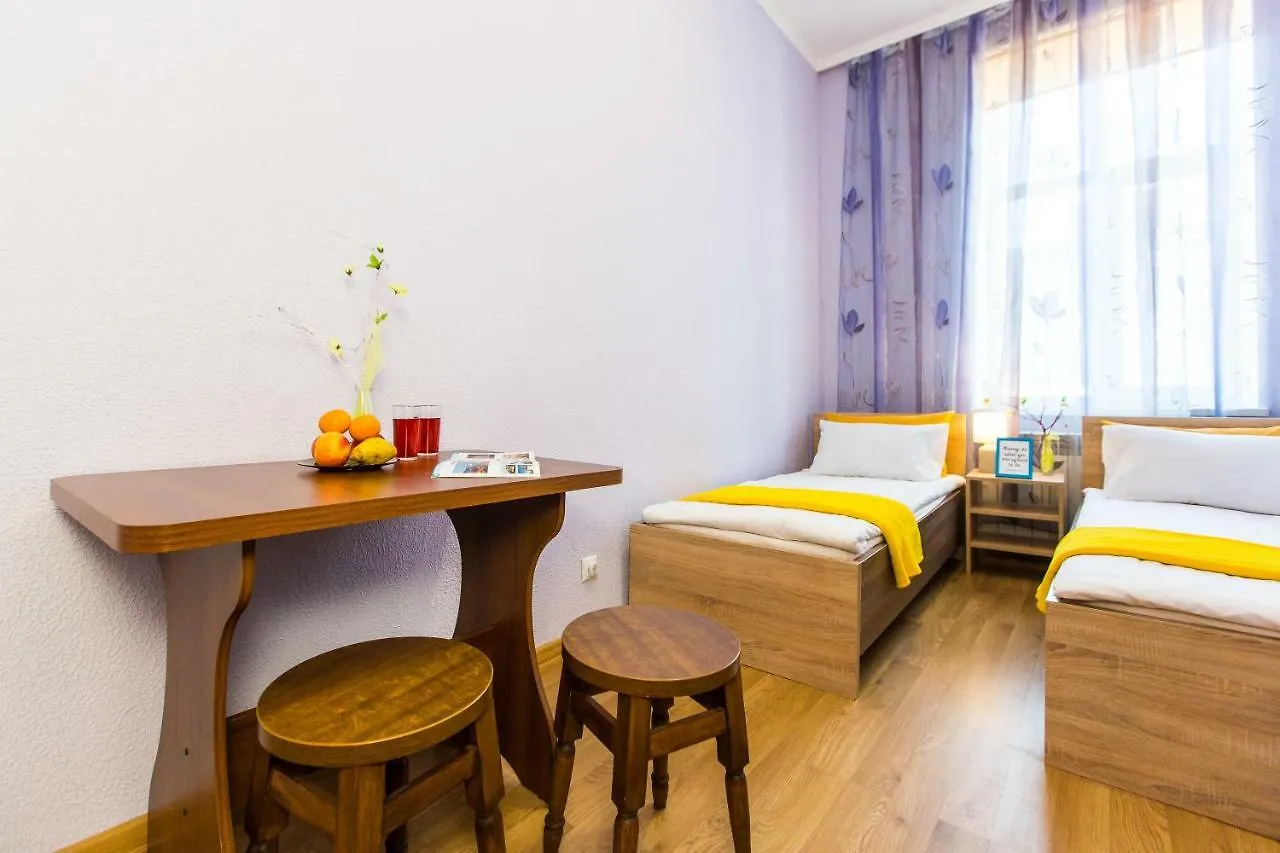 Modern 2Br Apartment In Central Львов
